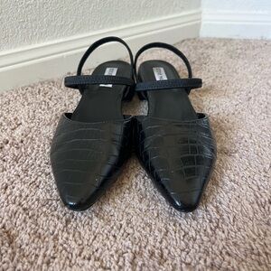 Steve Madden Black Croc-Embossed Pointed Toe Slingback Flats
